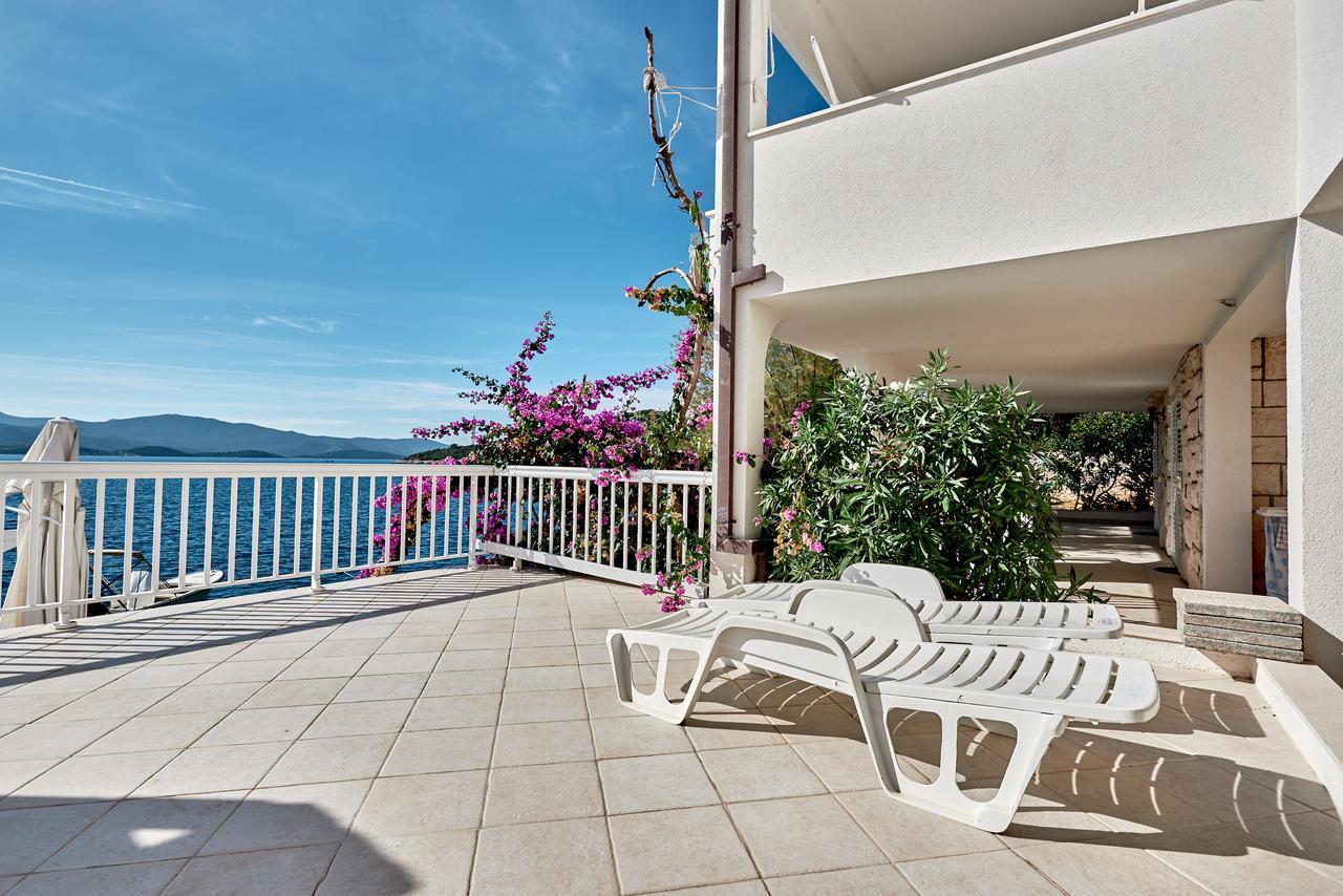 Repic Apartments Клек Екстериор снимка
